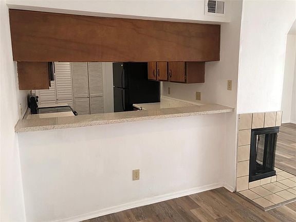 3rd image of 8048 Sands Point Dr APT C