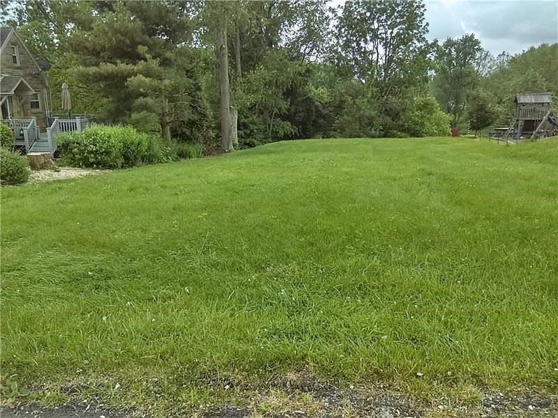 2nd image of 37 Orchard Ln