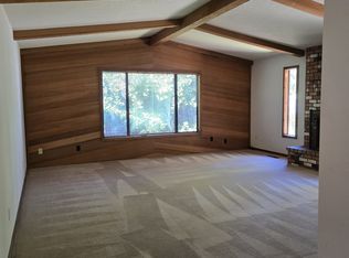 1050 SW Tall Oaks Dr, McMinnville, OR 97128