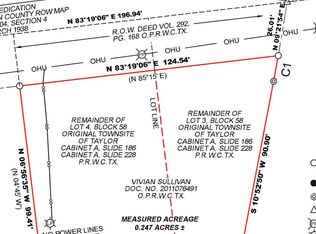 606 E 4th St, Taylor, TX 76574