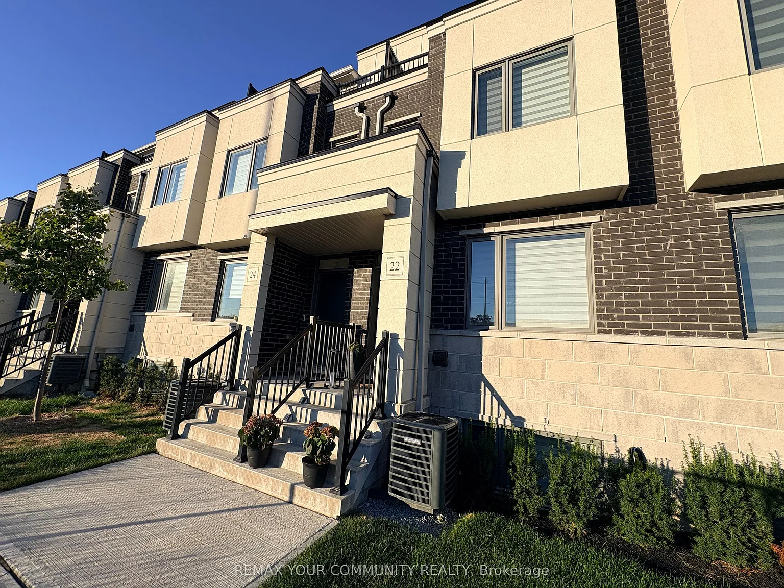 3 bed, $3,300 — Photo 1