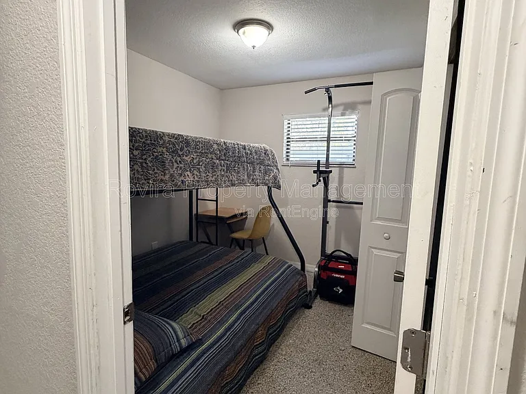 5601 Bryson Dr — Photo 11