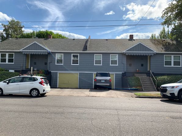 106 NE Shaver St #106