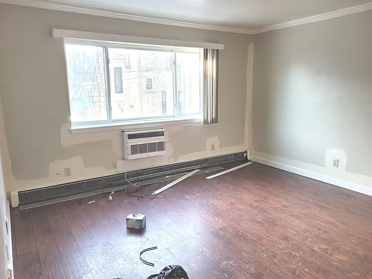 1620 Marshall — Photo 31