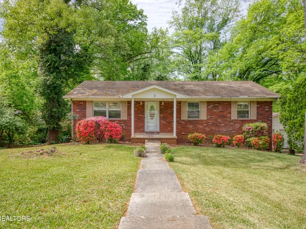 1525 Arrow Wood Rd, Knoxville, TN 37919