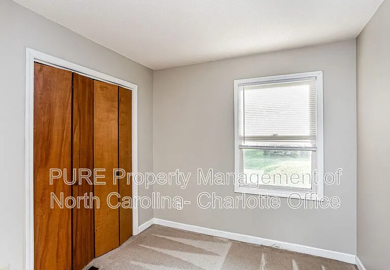 18805 Bluff Point Rd #B — Photo 12