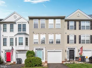 17365 Avion Sq, Round Hill, VA