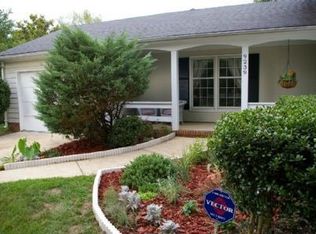 9239 Landsburg Ln, Charlotte, NC 28210