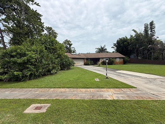 2nd image of 1321 SW Nikoma Street