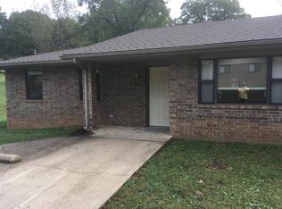 103 Wild Apple Dr, Cassville, MO 65625