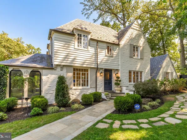 3110 Rolling Rd, Chevy Chase, MD 20815