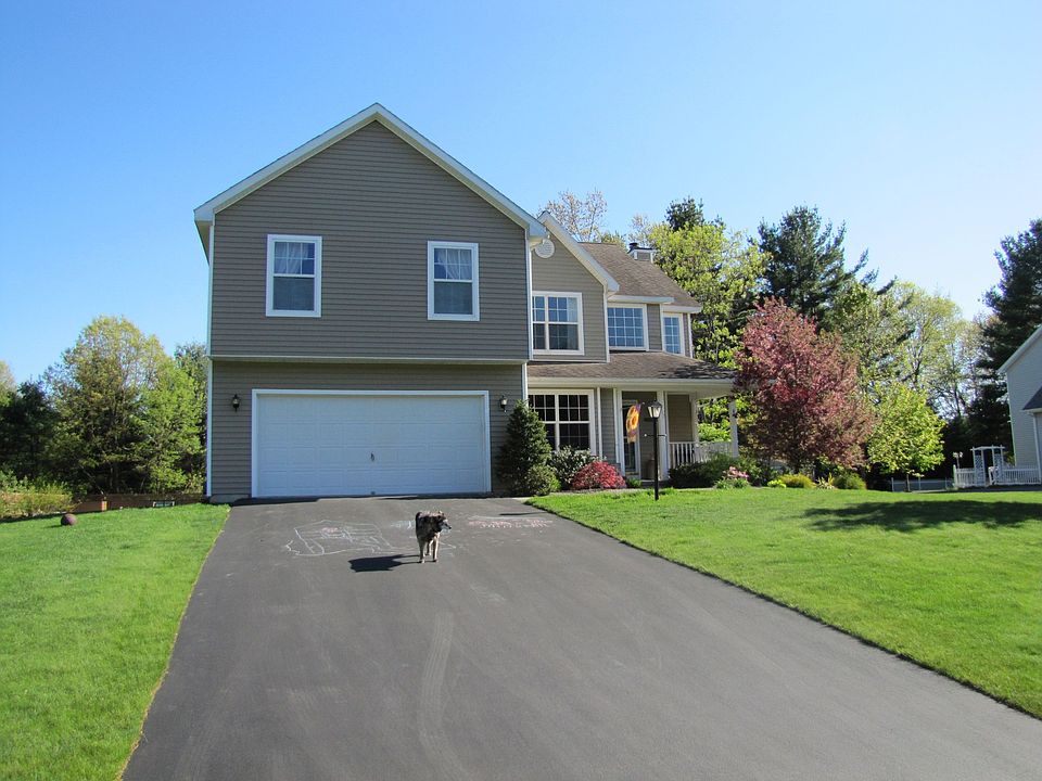 1st image of 207 Farr Ln