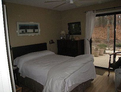 3rd image of 5 Wooded Oak Ln