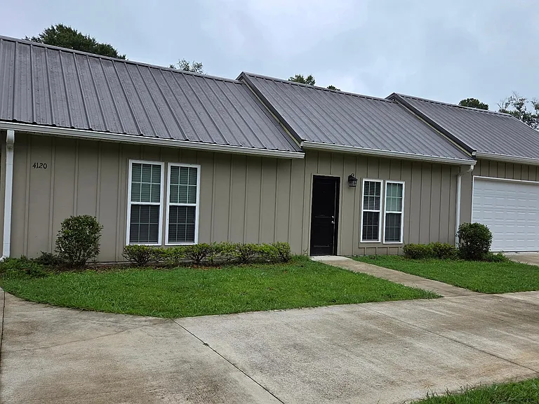 4120 Rainbow Dr — Photo 1