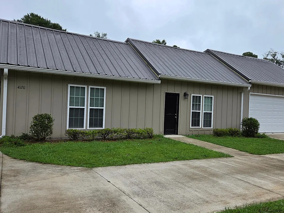 4120 Rainbow Dr