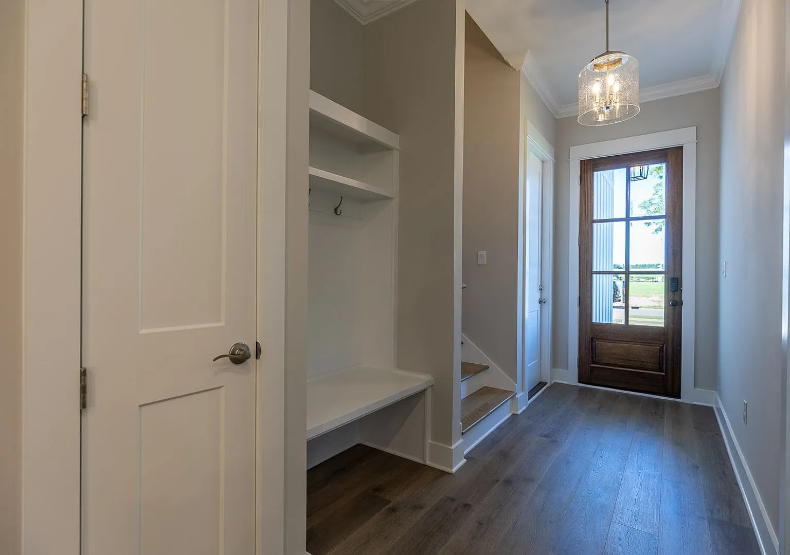 5 Bedrooms! Wooded Lot With No Back Neighbors Luxury Finishes — Photo 4
