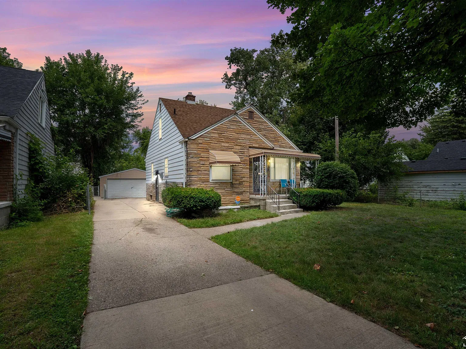 3 bed, 1.5 bath, 910 sqft, $1,500 — Photo 1