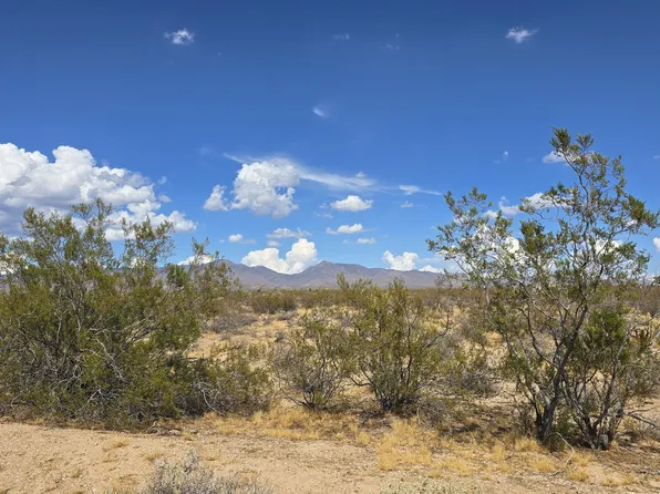 123-30 S Sundance Kid Rd #9, Yucca, AZ 86438