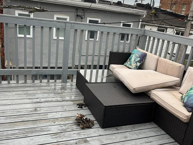 727 N Chester St — Photo 17