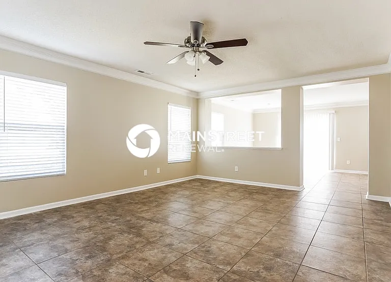 218 Lodestone Dr — Photo 2