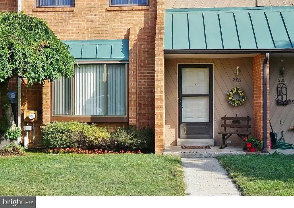 Building Photo - 206 S Snowdon Ct