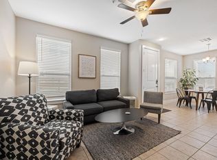 2215 Katy Ln APT B, Georgetown, TX 78626