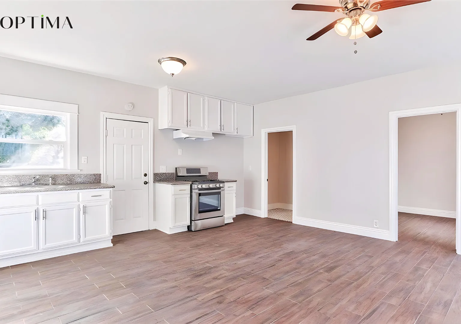 1030 Magnolia Ave — Photo 3