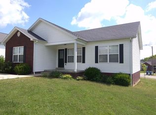 527 Copperfield Dr, Lawrenceburg, KY 40342