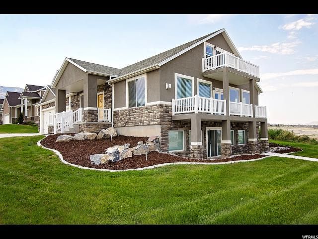 1st image of 106 E Catamaran Way #519