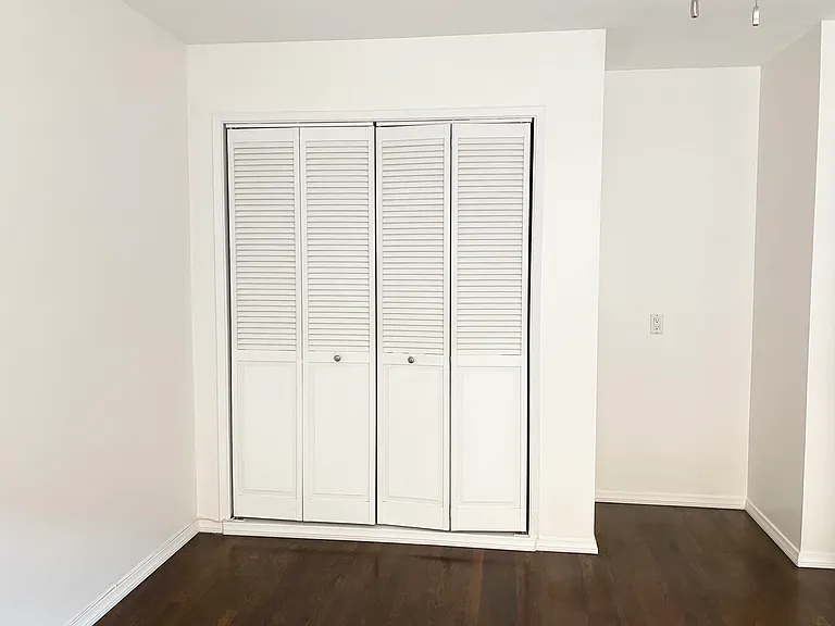 2215 Harriman Ln #A — Photo 11