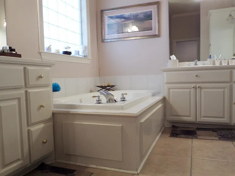 10854 Woodland Oaks Dr — Photo 11