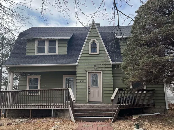 901 D St, Fairbury, NE 68352