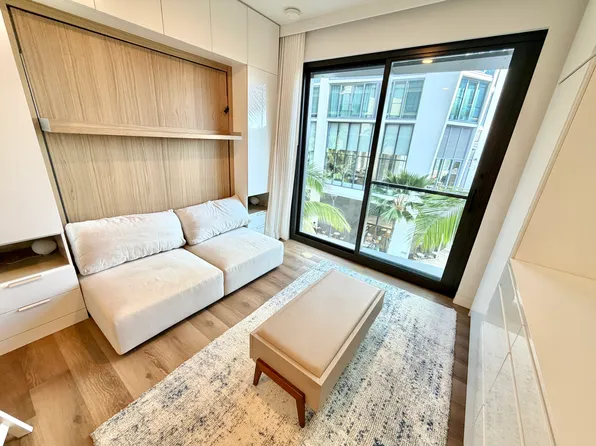 987 Queen St, Honolulu, HI