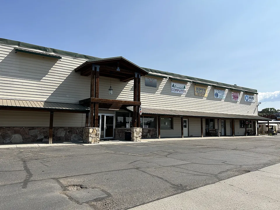 219 E Pine St #102