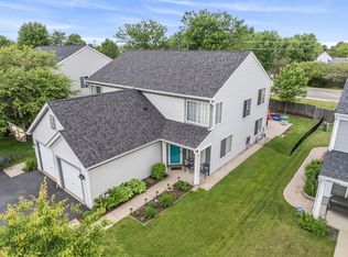 2977 Impressions Dr #1, Lake In The Hills, IL 60156