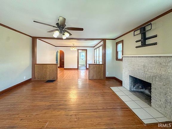 5th image of 109 E Ricketts St