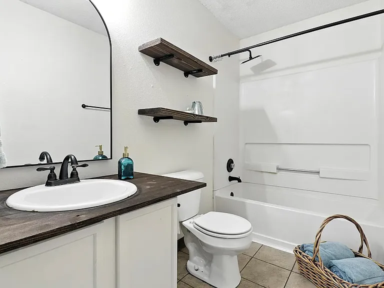 2433 Harvest Moon Dr — Photo 12