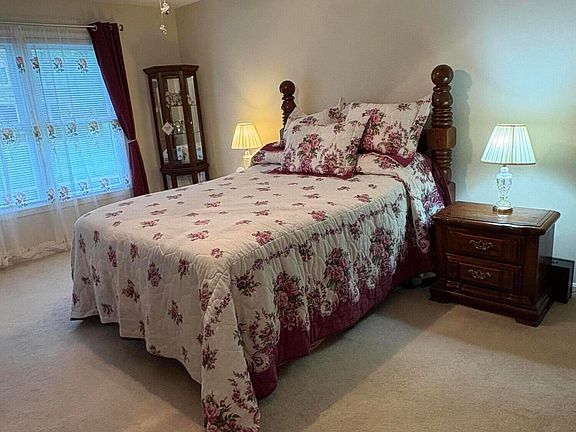 3rd image of 613 Darnay Pl