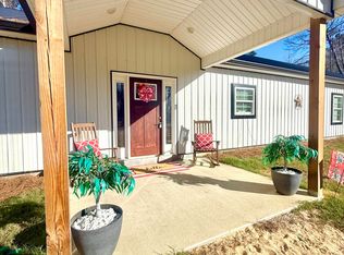 169 E Sheppard Street, Stapleton, GA 30823