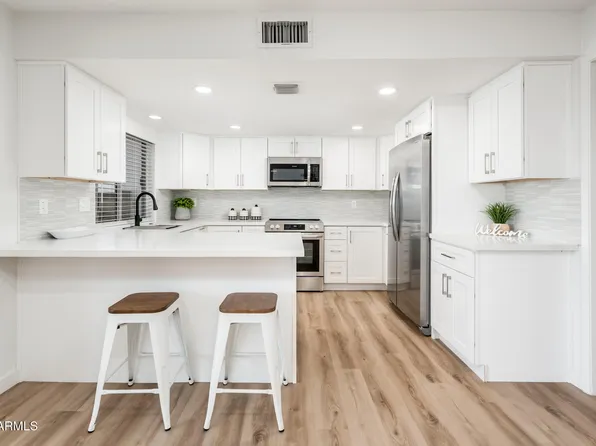 11225 S TOMAH Street, Phoenix, AZ 85044