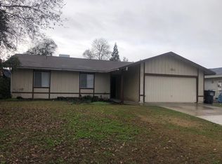 1837 W Clinton Ave, Visalia, CA 93291