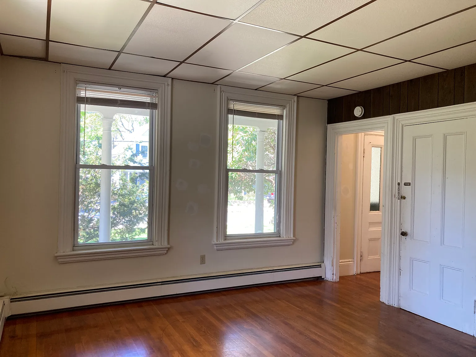 2 bed, 1000 sqft, $2,400 — Photo 4