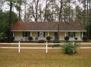 111 W Lakeshore Dr, Carriere, MS 39426