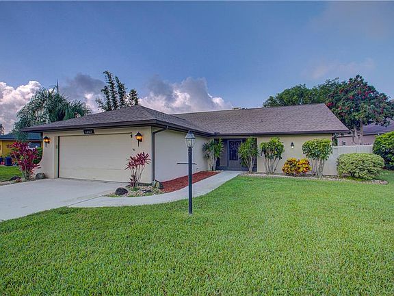 2nd image of 1253 Lucaya Ave