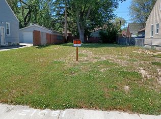21051 Syracuse Ave, Warren, MI 48091