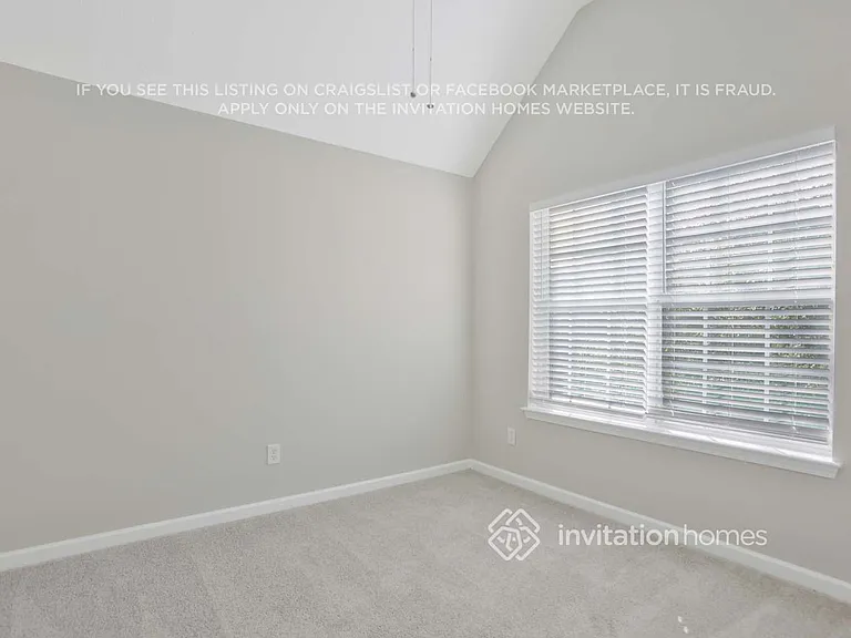 3780 Georgia Dr — Photo 12