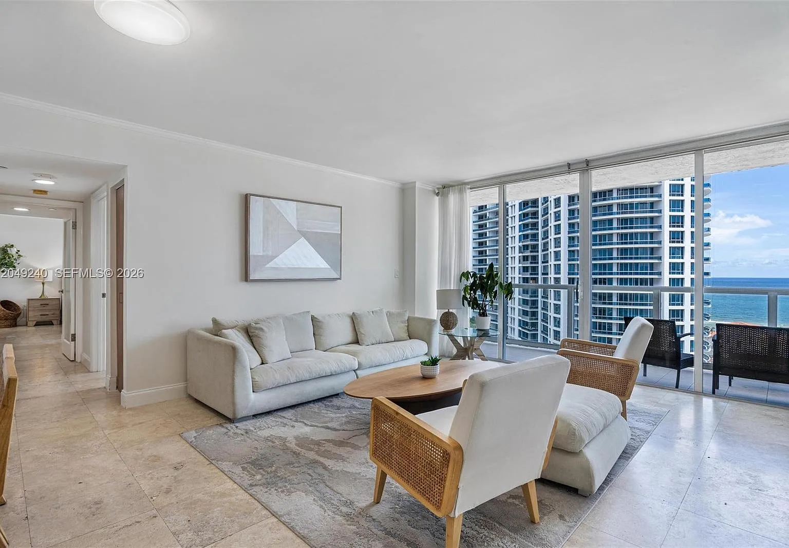 The Grandview Condo — Photo 2
