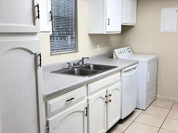 2nd image of 4316 Lakeway Dr