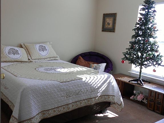 secondary bedroom