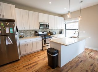 1910 W Sunnyside Ave #3W, Chicago, IL 60640
